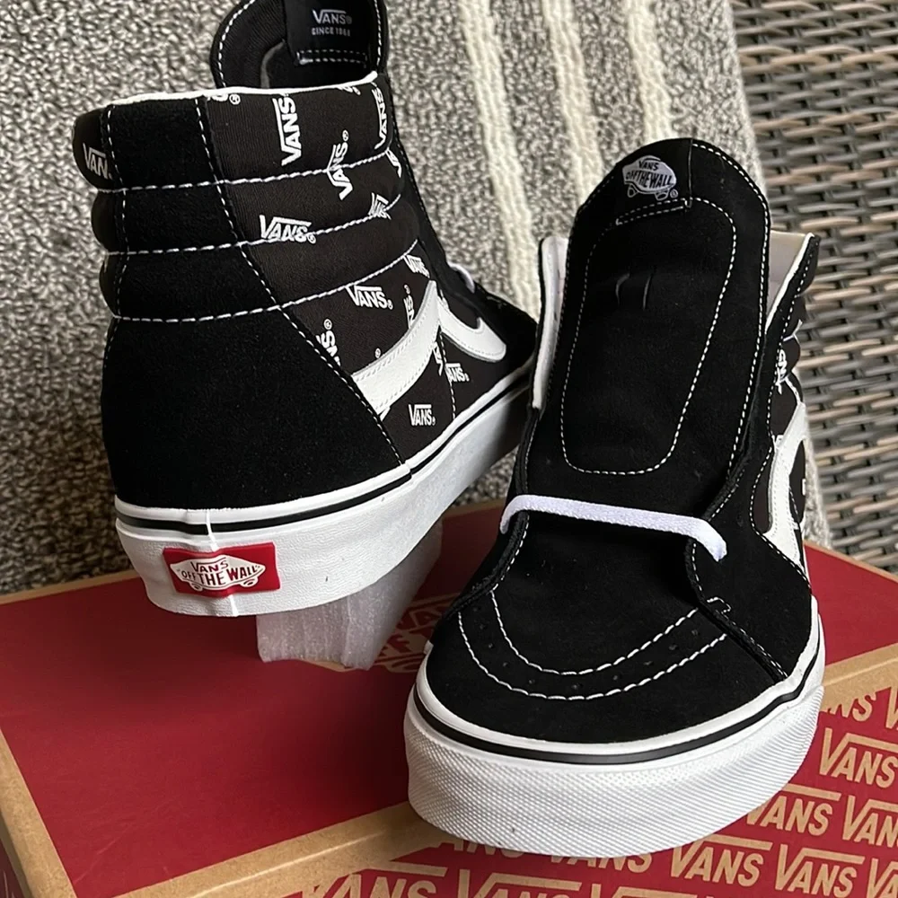 Vans Men’s Sk8-Hi Vans Black/True White Sneakers - Picture 10 of 16